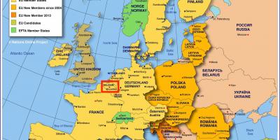 Mappa dell'europa che mostra a Bruxelles